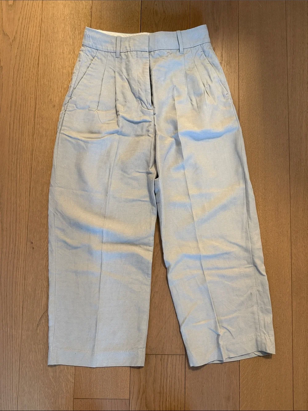 Aritzia Effort less Crop Linen pants - worn once